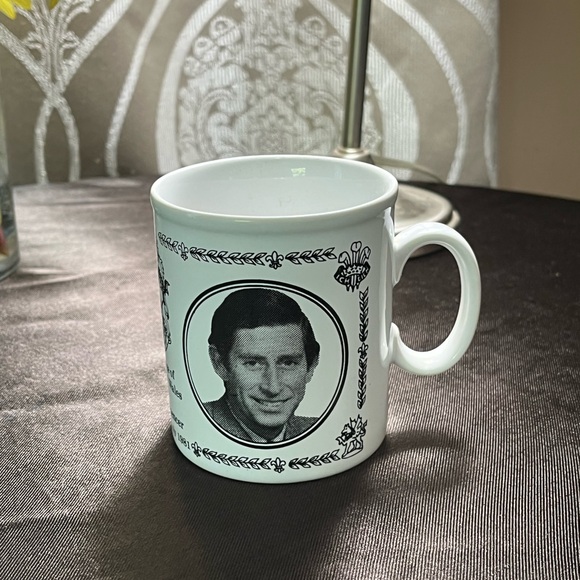 1981 Royal Wedding Commemoration Coffee Mug - Picture 2 of 4